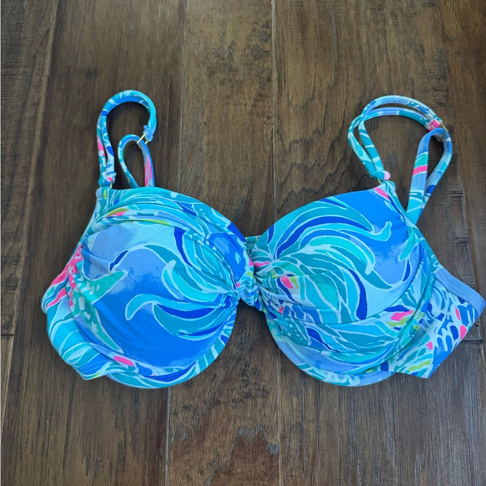 Lilly Pulitzer Blue and Pink Patterned Blossom Underwire Bikini Top Size 8